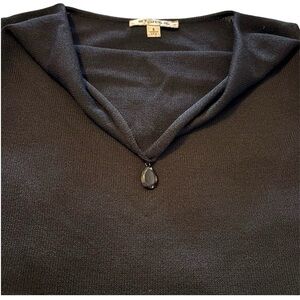 St. John Black Knit Sleeveless Cowl Neck Style Top with Tear drop - Sz Small EUC